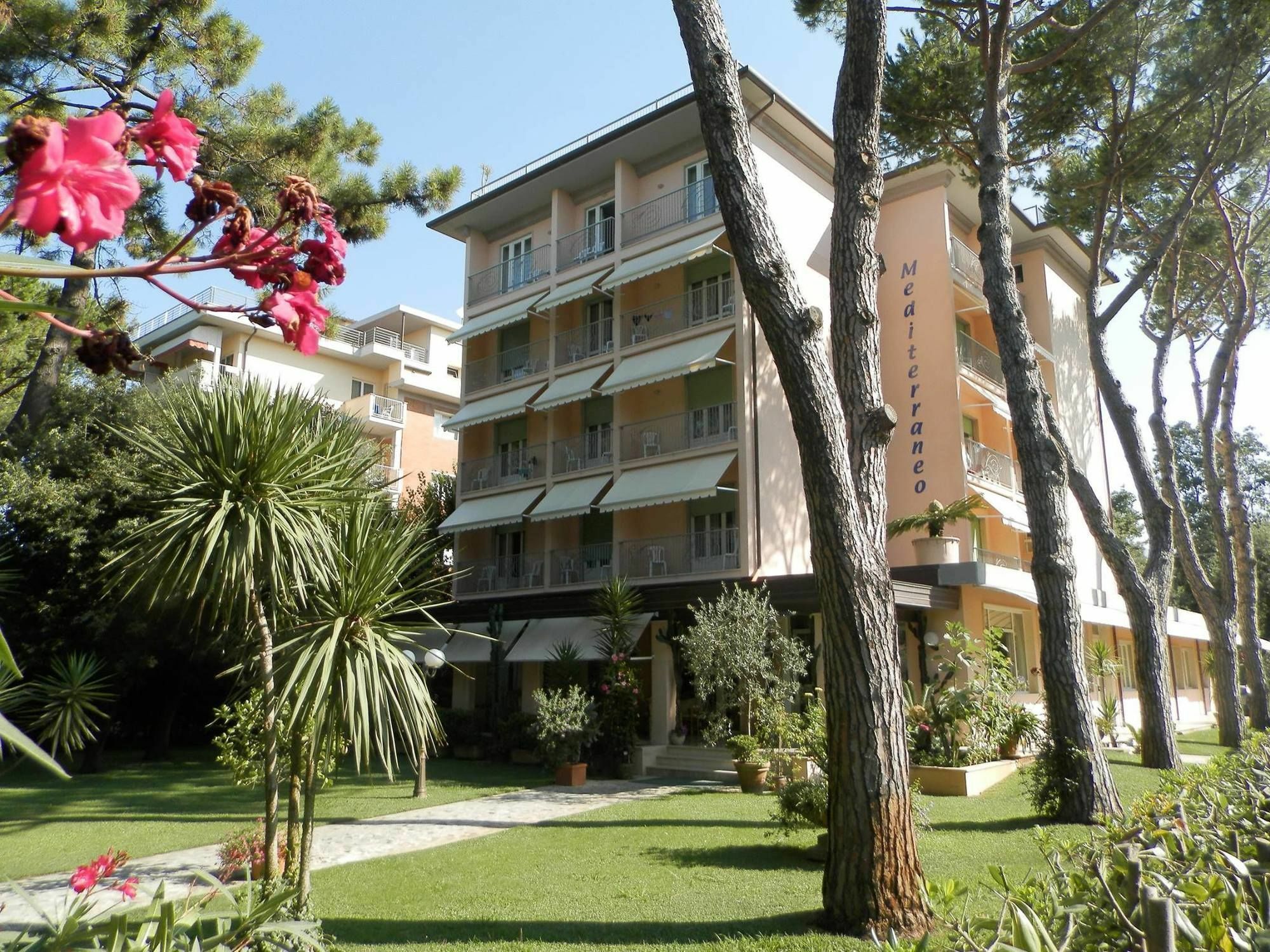 Mediterraneo 3*